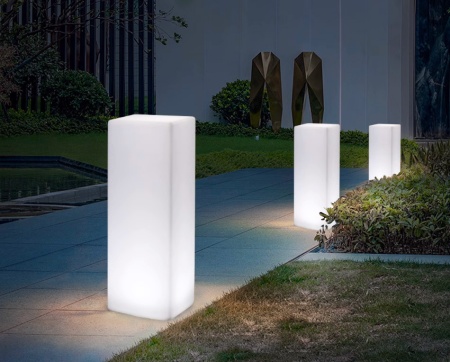 Светильник Колонна 30х115  питание от АКБ, RGB