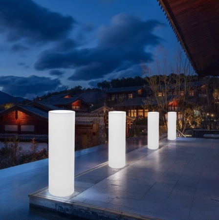 Светильник Цилиндр 40х80 питание от АКБ, RGB Светильник Цилиндр 40х80 питание от АКБ, RGB