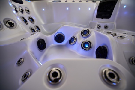 Гидромассажный СПА бассейн Joyee SPA London